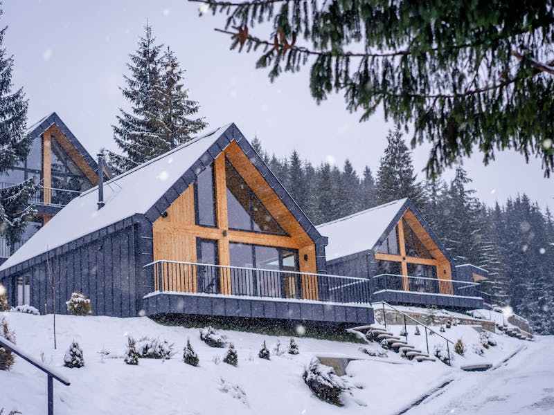 Toit isolé : la solution pour limiter les déperditions de&nbsp;chaleur